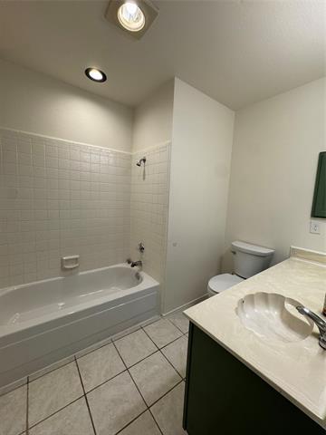 Building Photo - 503 Rose Dr