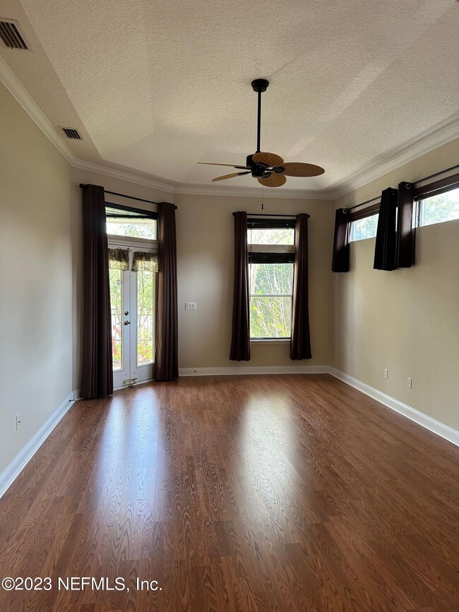 Building Photo - 1439 Barrington Cir