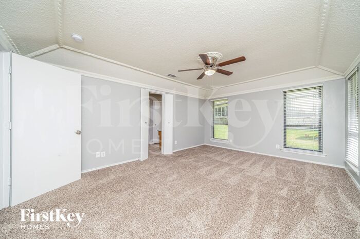 Building Photo - 3007 Harbor Dr