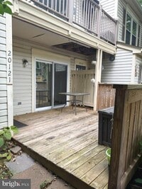 Building Photo - 20121 Waterside Dr