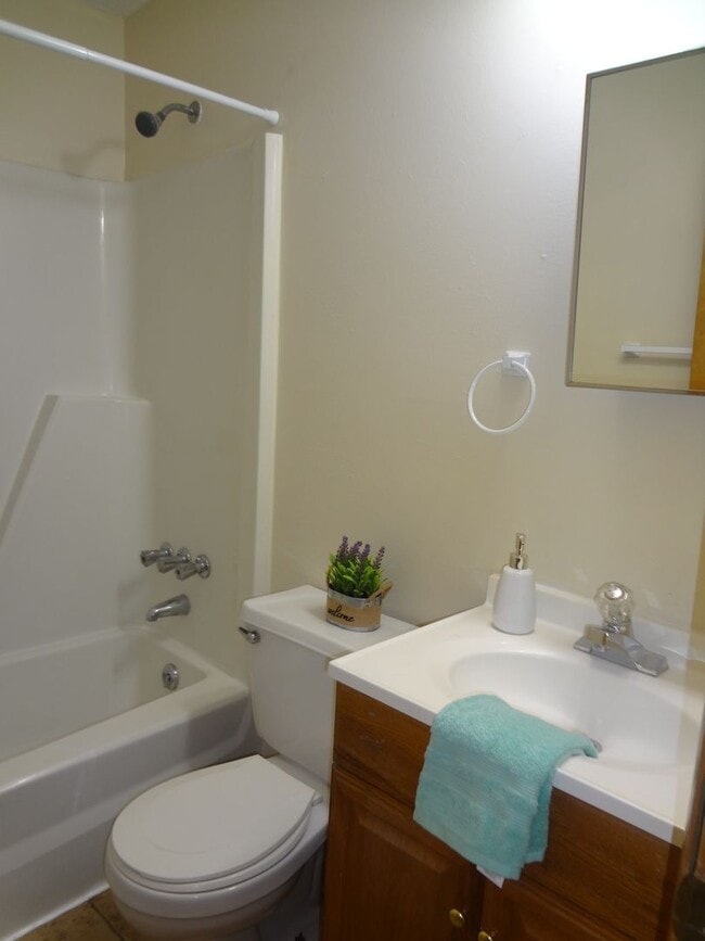 Building Photo - 93 Lystra Hills Ln