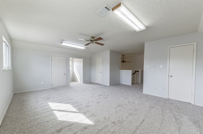 Building Photo - 16606 Burlcreek St