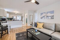 Building Photo - 1240 York St