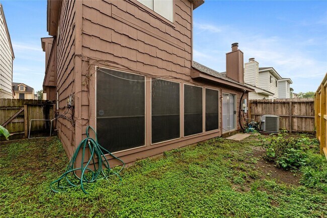 Building Photo - 6422 Chatham Island Ln
