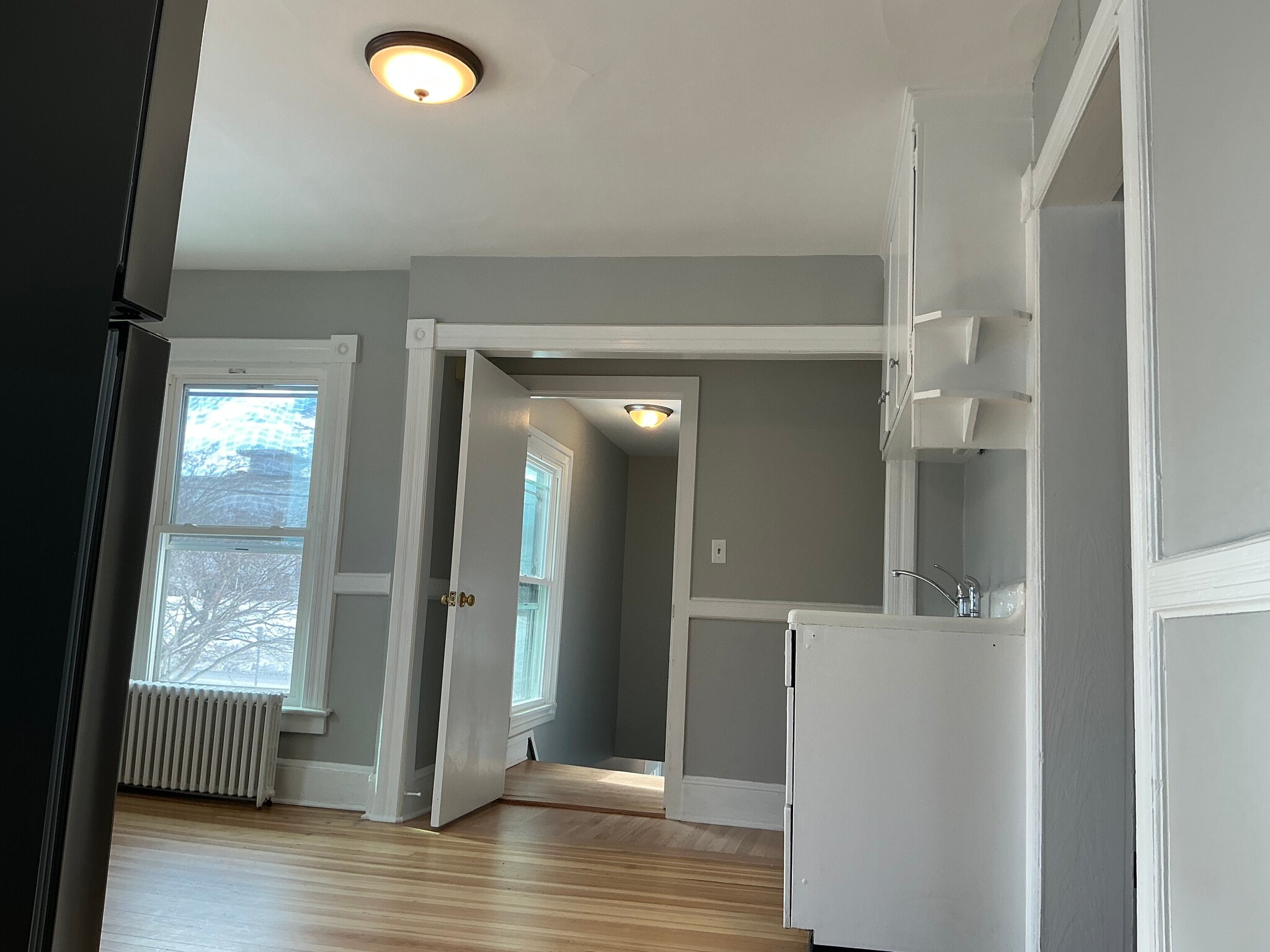 Building Photo - 160 S Main St