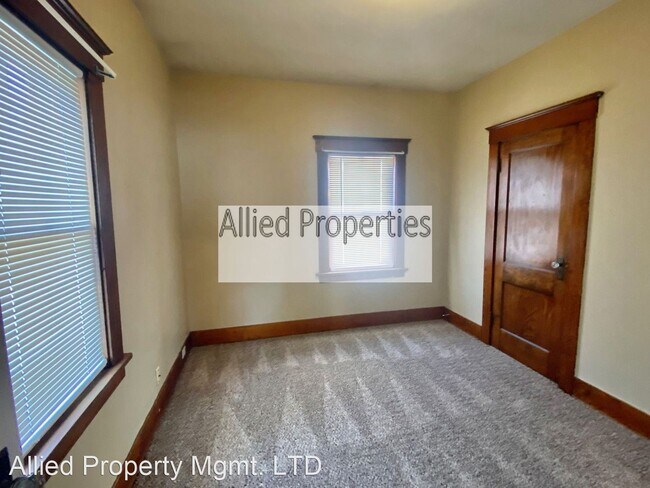 Building Photo - 2 br, 1 bath House - 701 Ridgelawn Ave