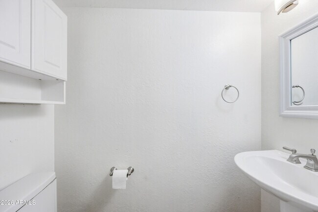 Building Photo - 9831 S 48th Way