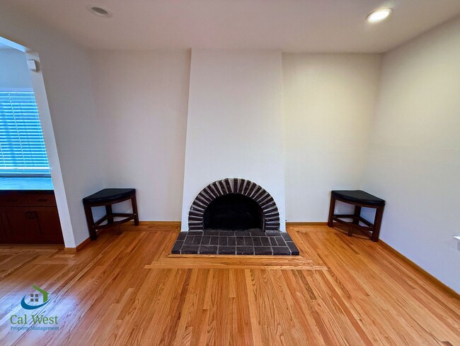 Building Photo - $5295 - 4 Bed/2 Bath Remodeled Home in Santa Clara