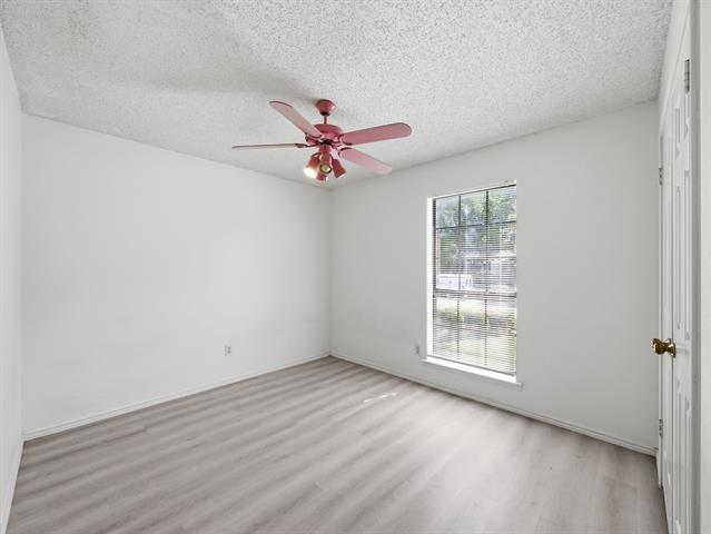 Building Photo - 2103 Overview Ln