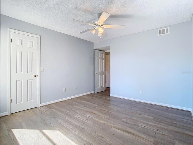 Building Photo - 5144 Conroy Rd