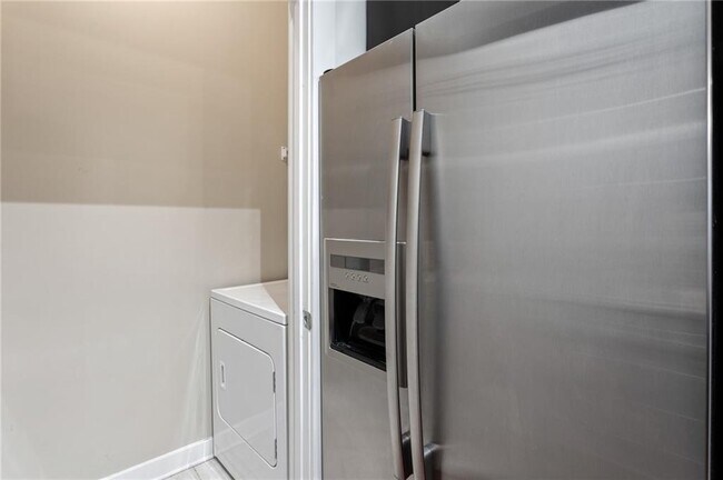 Building Photo - 870 Inman Vlg Pkwy NE