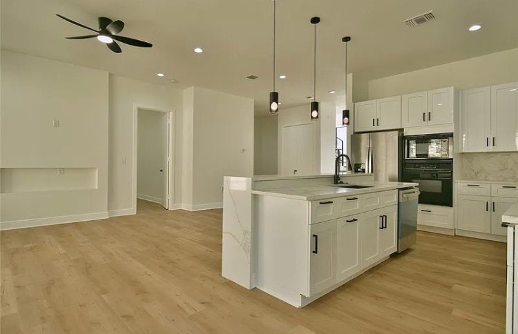 Building Photo - 7706 Dakota Cir