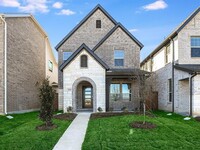 Building Photo - 2609 Kings Canyon Mews