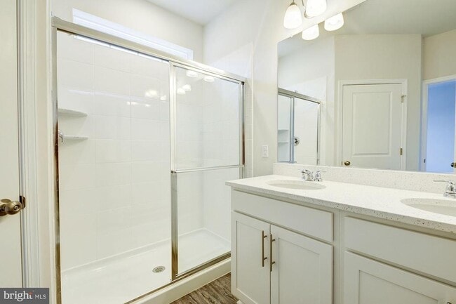 Building Photo - 3108 Laurel Hl Rd