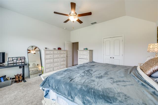 Building Photo - 552 Concho St