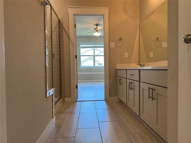 Building Photo - 17502 Bay Skipper Dr