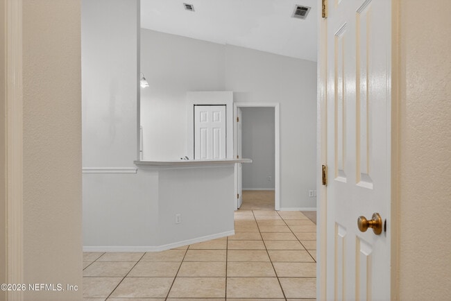 Building Photo - 13810 Sutton Park Dr N