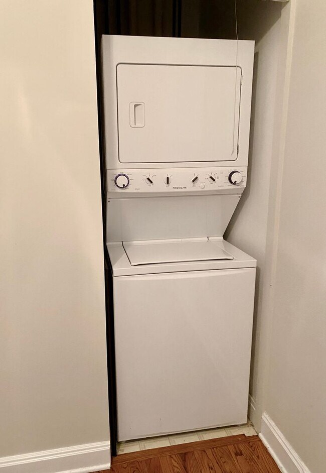 Building Photo - Beautiful 2 Bed / 2 Bath Buena Park Condo For Rent! In-Unit Washer & Dryer! FREE Heat, Water, and...