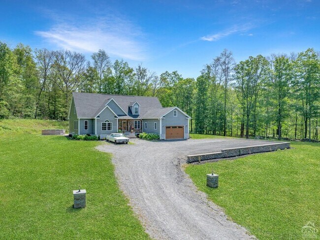 Building Photo - 174 Grove School Rd