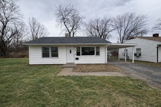 Building Photo - 21 Dora Dr