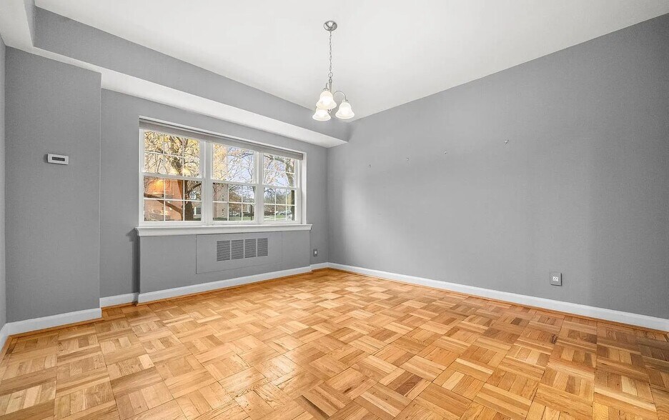 Dining Room - 3601 Greenway