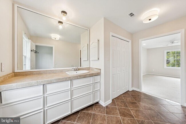 Building Photo - 6245 Windward Dr