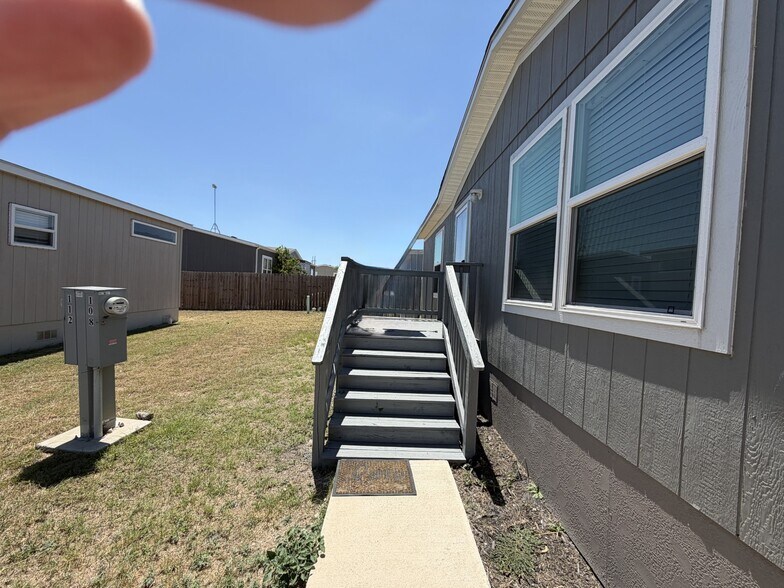Building Photo - 108 Quapaw Ct