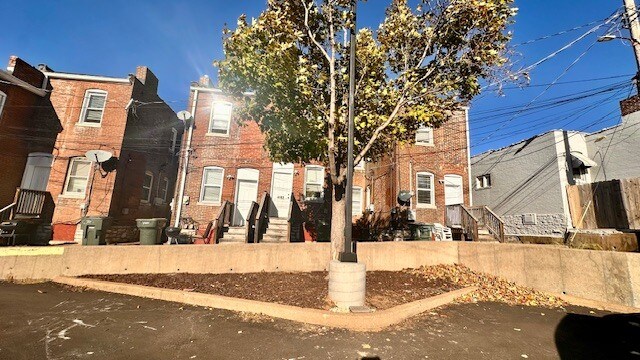 Building Photo - 4182 Neosho St