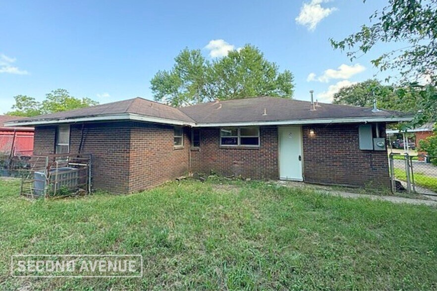 Building Photo - 1809 Virginia Ln