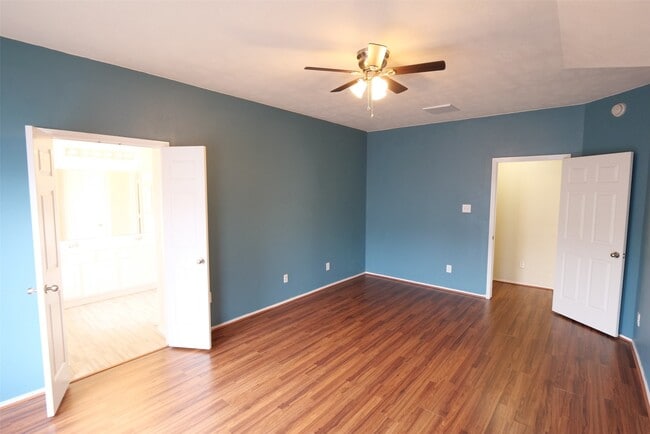 Building Photo - 2802 Harte Ct