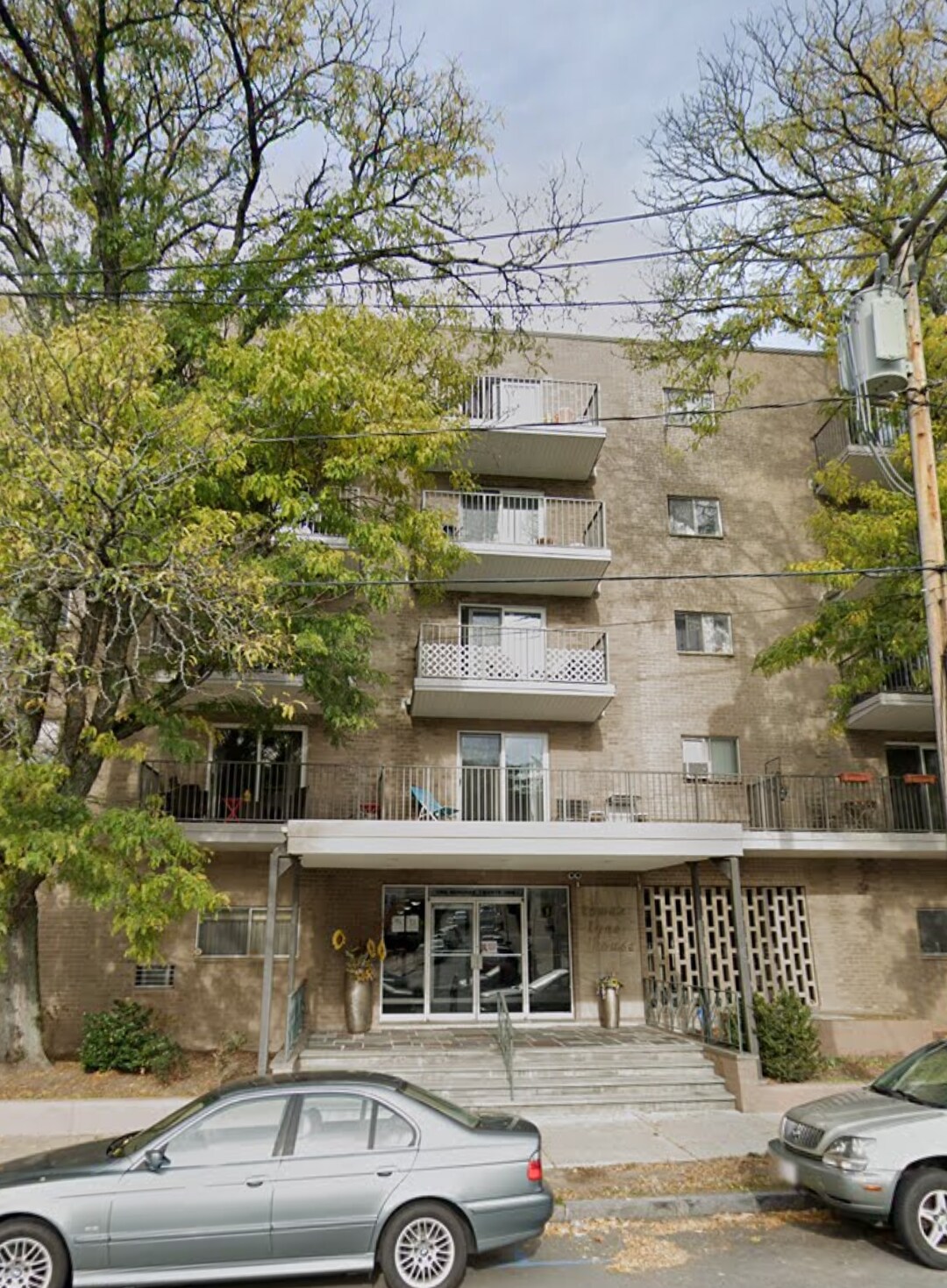 Building Photo - 121 Tremont St