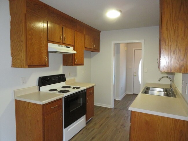 Building Photo - Dinwiddie VA