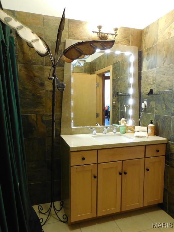 Building Photo - 701 N 15th St