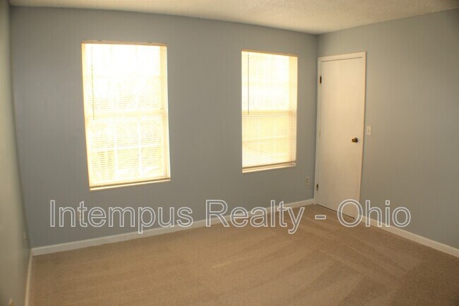 Building Photo - 4968 Silver Bow Dr