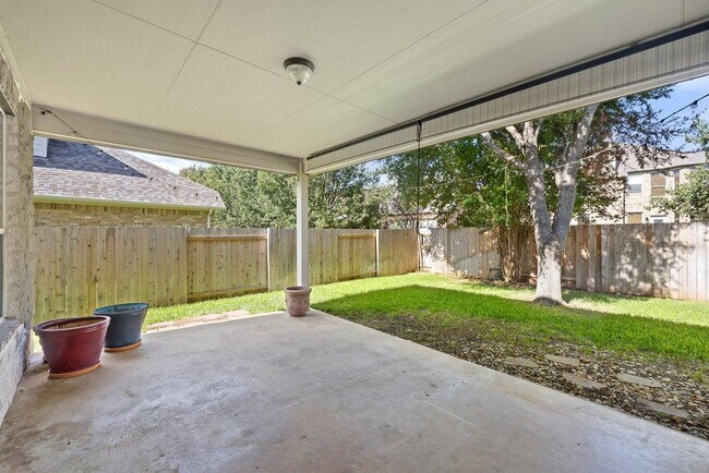 Building Photo - 2617 Salorn Way
