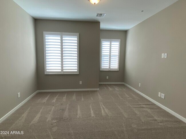 Building Photo - 31608 N 24th Dr