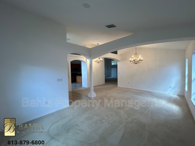Building Photo - 6850 Pine Springs Dr