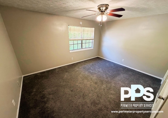 Building Photo - 1731 Sams St