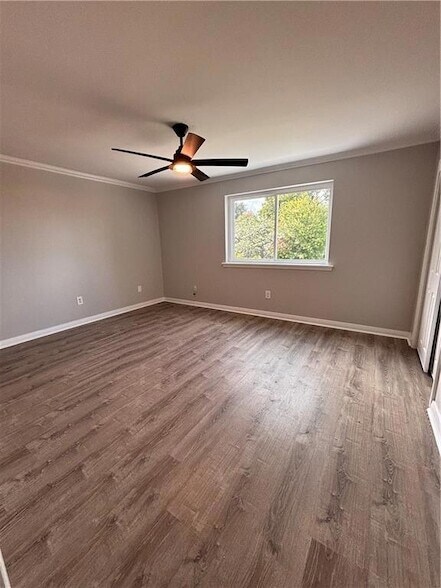 Building Photo - 4640 Fairfield St