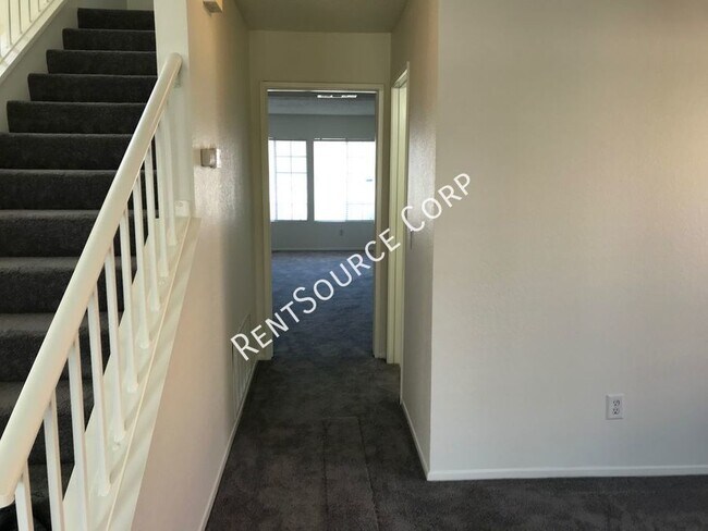 Building Photo - 3156 Discovery Way