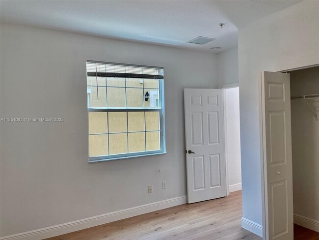 Building Photo - 1205 SW 147th Ave