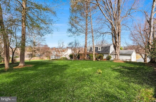 Building Photo - 1700 Chester Mill Rd