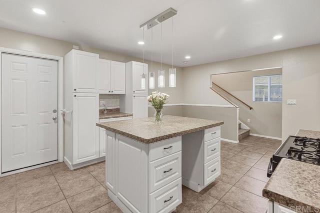 Building Photo - 4054 Mt Barnard Ave