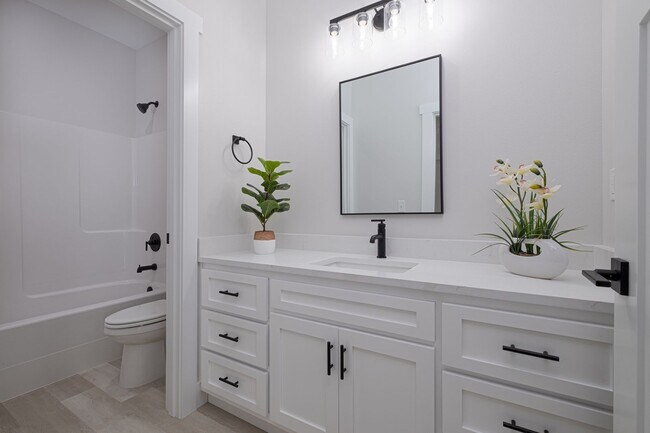 Building Photo - Beautiful New Home for Rent in Quincy