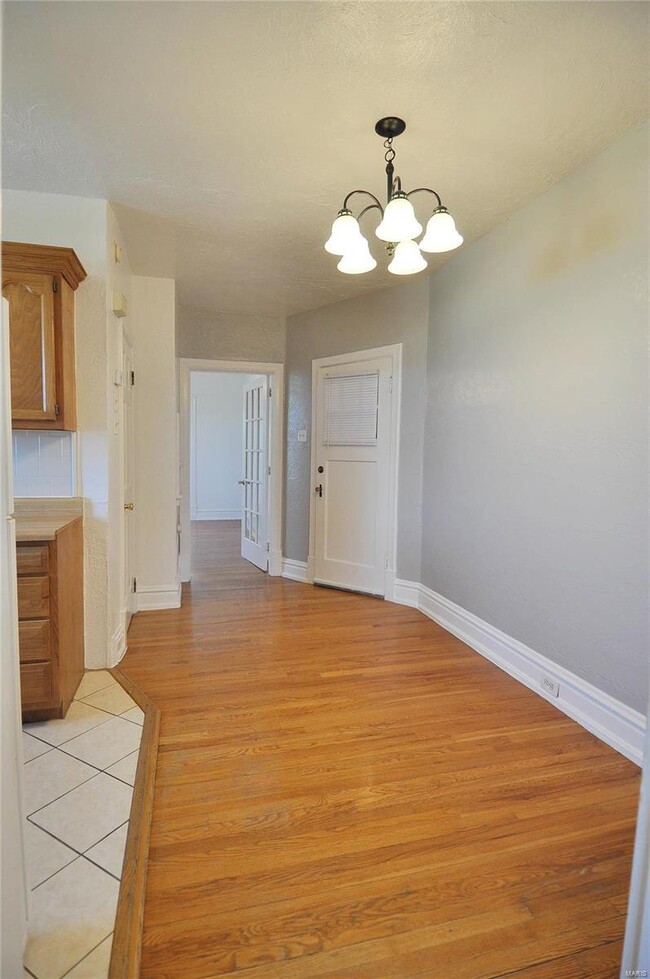 Corridor/dining area. - 4169 Potomac St