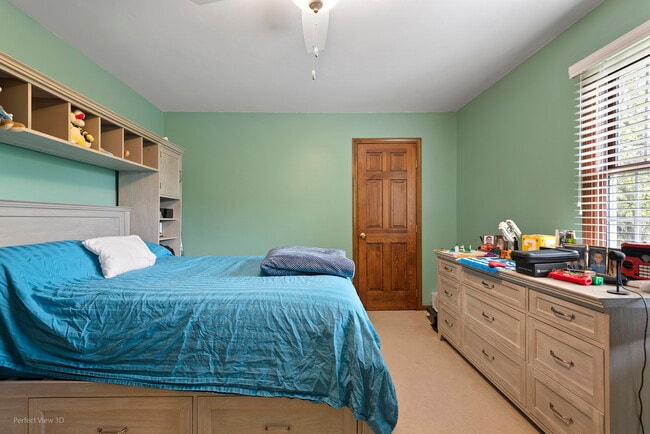 Building Photo - 560 Rapidan Ct