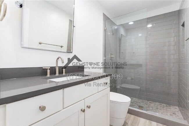 Building Photo - 6343 Wildwood Dr