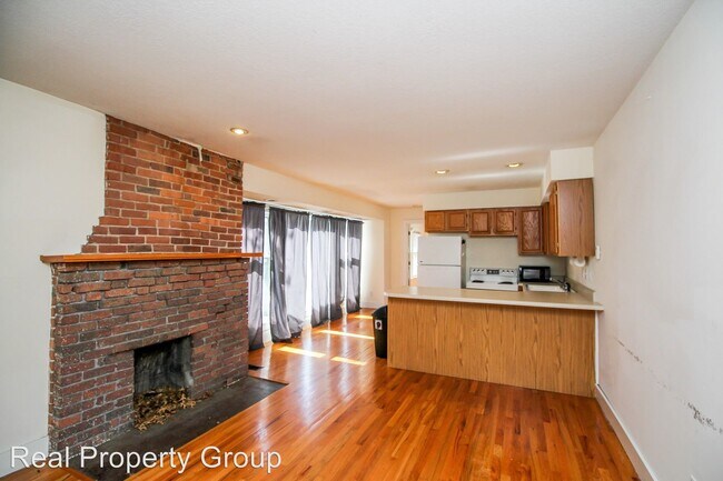 Building Photo - 1410 Anthony St