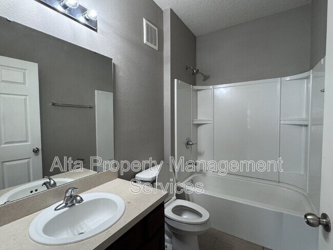 Building Photo - 5775 Ortega View Way