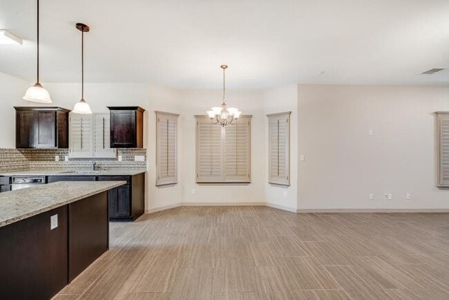 Building Photo - East El Paso 3bed/2bath Refrig A/C in Gated Community with Pool Access!